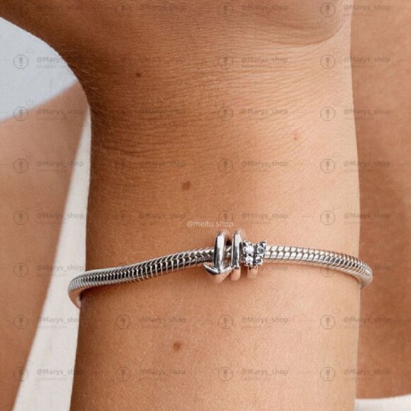 Pandora Twisting Arrow Charm|Pendant - Picture 4 of 6